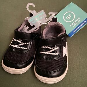 Stride Rite Black Baby/Toddler Sneakers size 4